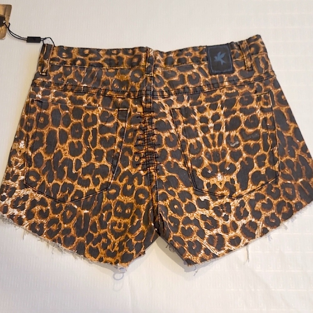 One Teaspoon Surrender Choppers Leopard Print - Picture 7 of 9